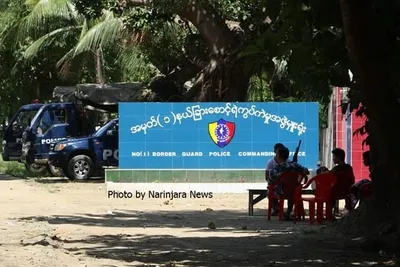 Junta forces block Maungdaw's entry & exit points, exchanges fire to kill 2 Rakhine people