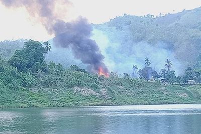 Southern Chin village sets on fire