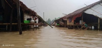 Elders and children in Myebon refugee camp evacuated due to heavy rain and impending flood