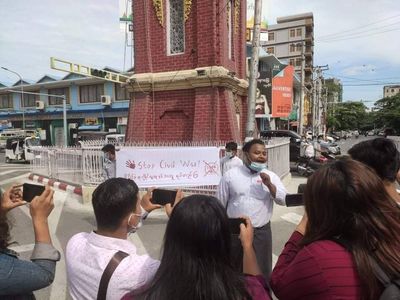 Three protesting students arrested in Mandalay