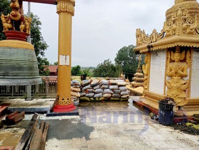 Locals want the Military Council troops stationed in the Kyauktaw Mahamunni Pagoda premises to leave because the pilgrims do not dare to go there due to their presence