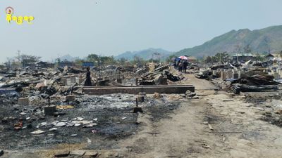 Muslim refugee camp catches fire in Pauk Taw, over 3 thousand become homeless