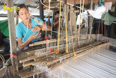 Rakhine handloom makers want to import raw Indian cotton through Sittwe port