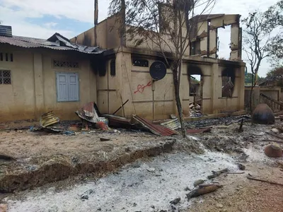 Junta forces burn down more than 100 houses in Talaing village, Sagaing