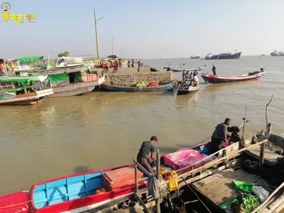 Nine Sittwe  fishermen go missing after detained by junta forces