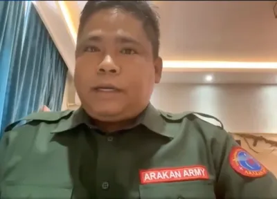 AA vice commander-in-chief thanks  Arakanese fighters for a great victory gift