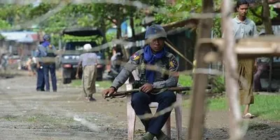 Junta soldiers' grenade attack kills 2 Muslims including woman and injures 18 in Sittwe