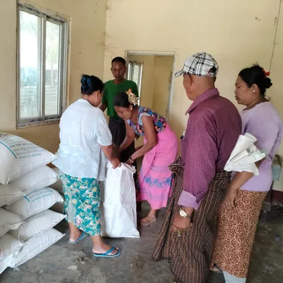 WFP distributes emergency food to 20,000 people in northern Rakhine State
