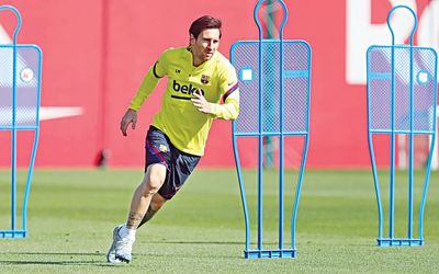 Spanish clubs to start group training today