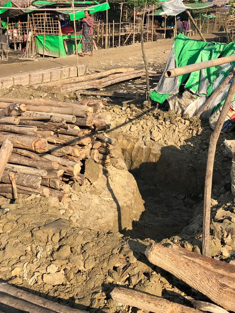 More people construct bomb shelters across Rakhine